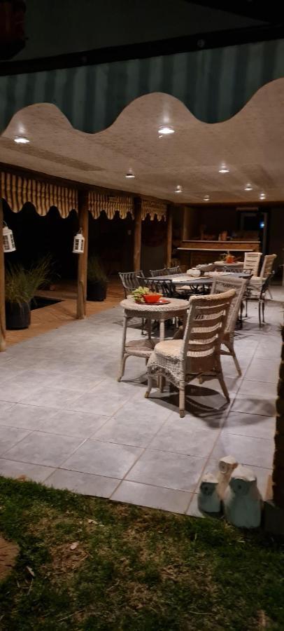 Rocky Aloe Escape Villa ครูเกอร์สดอร์ป ภายนอก รูปภาพ